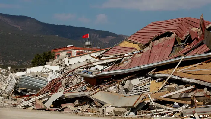 While media organizations constantly report on disasters – such as the recent massive earthquake in Turkey – they are often unprepared for them. 